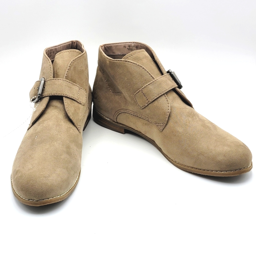 NEW NEW NEW Franco Sarto Suede Ankle Boots. SIZE 11M. #1082‎